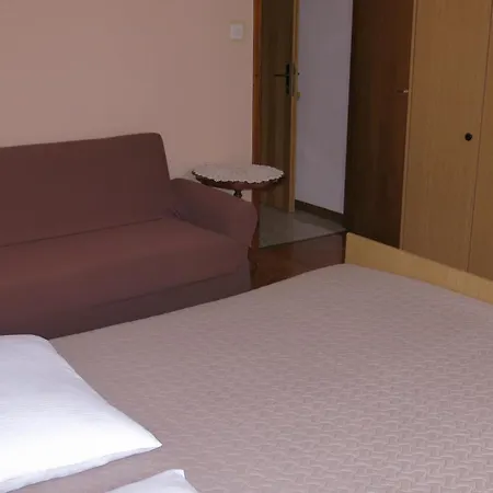 ゲストハウス Deskovic