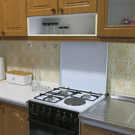 ゲストハウス Deskovic 3*